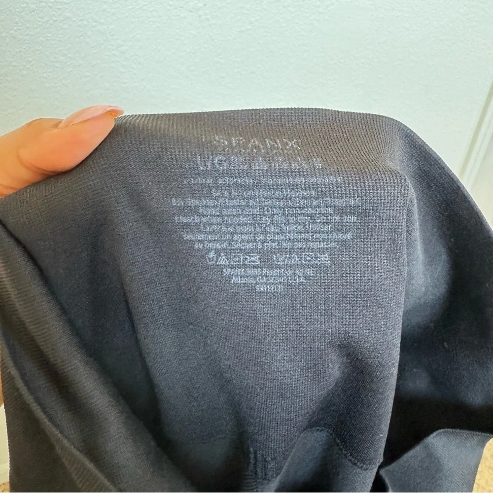 SPANX- Black Seamless Shaping Leggings Size L